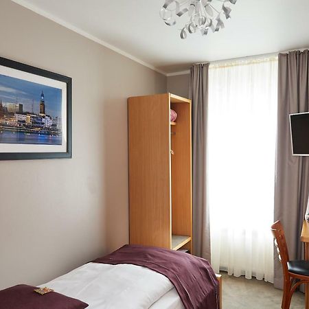 Hotel Hafentor ฮัมบูร์ก ภายนอก รูปภาพ